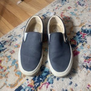 Dark Gray Slip-On vans, Men’s size 6.5, Women’s 8